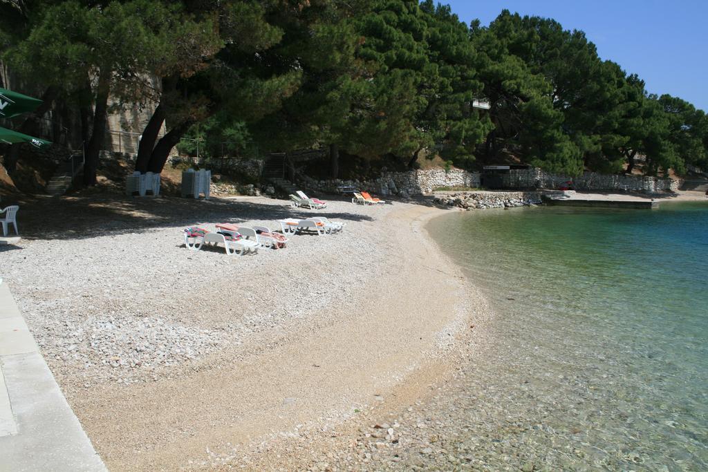 Villa Ljetni San Omis Bagian luar foto