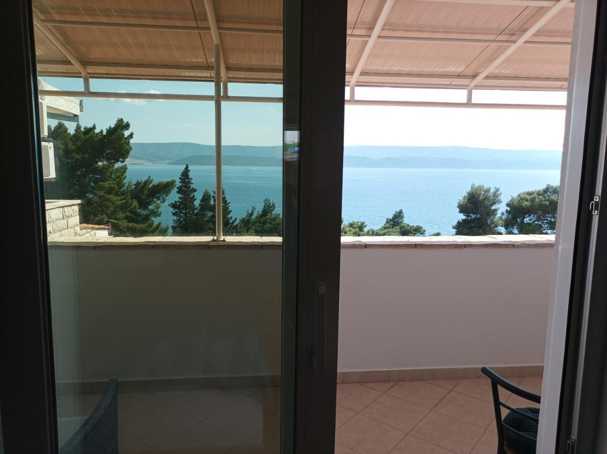 Villa Ljetni San Omis Bagian luar foto
