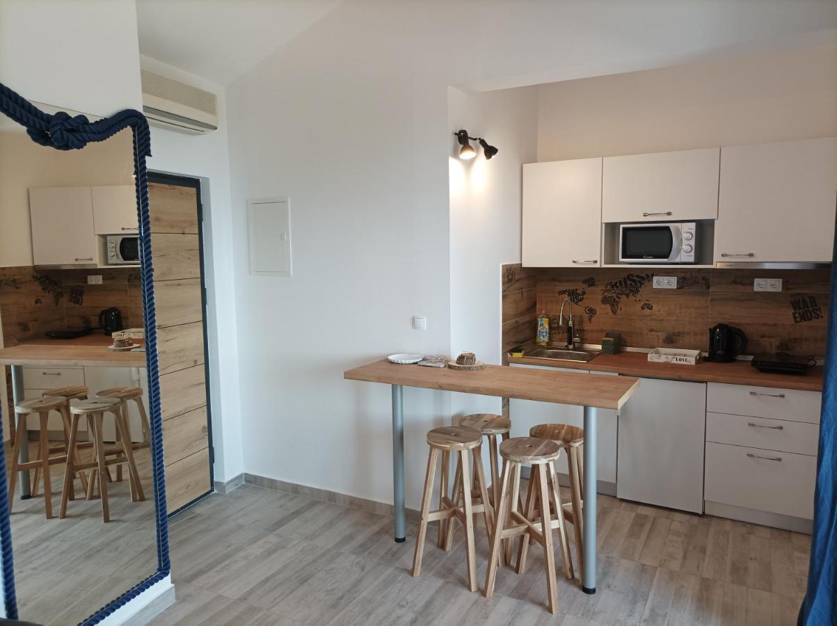 Villa Ljetni San Omis Bagian luar foto