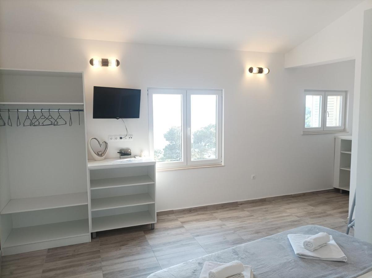 Villa Ljetni San Omis Bagian luar foto