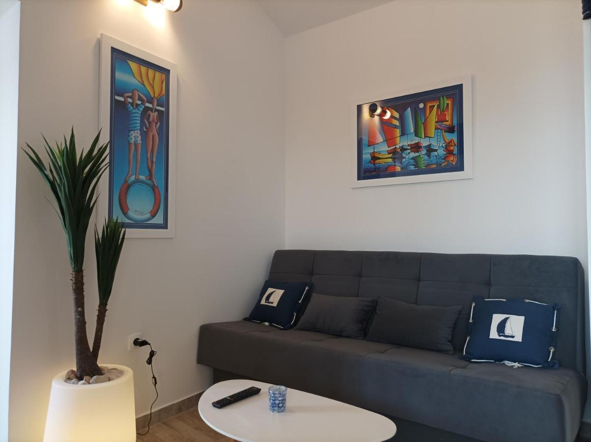 Villa Ljetni San Omis Bagian luar foto