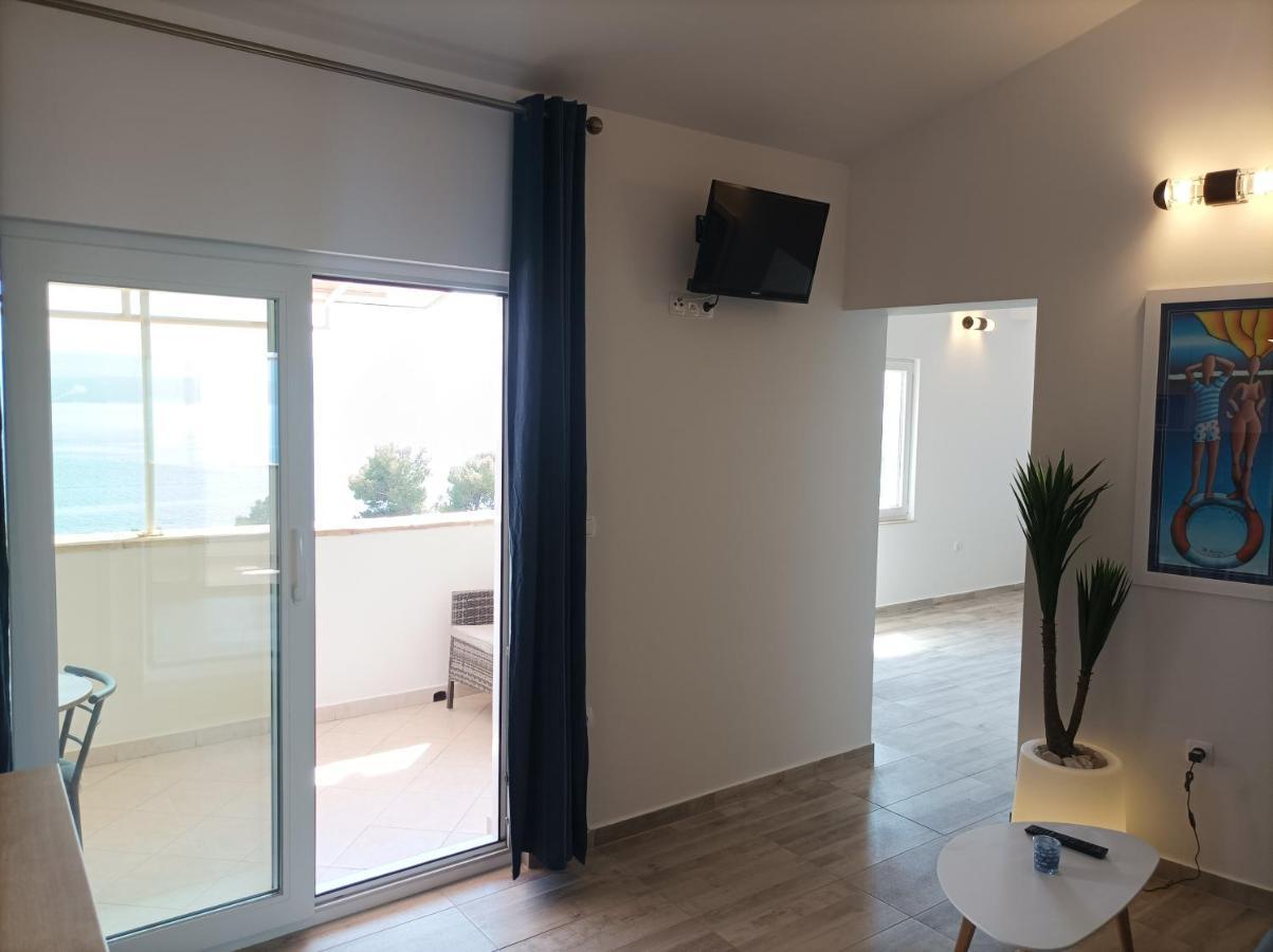 Villa Ljetni San Omis Bagian luar foto