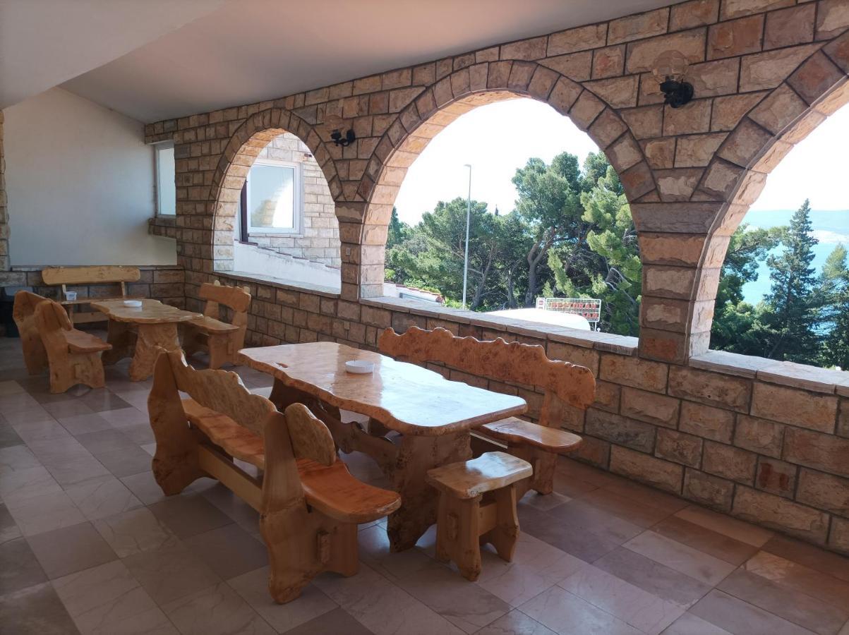 Villa Ljetni San Omis Bagian luar foto