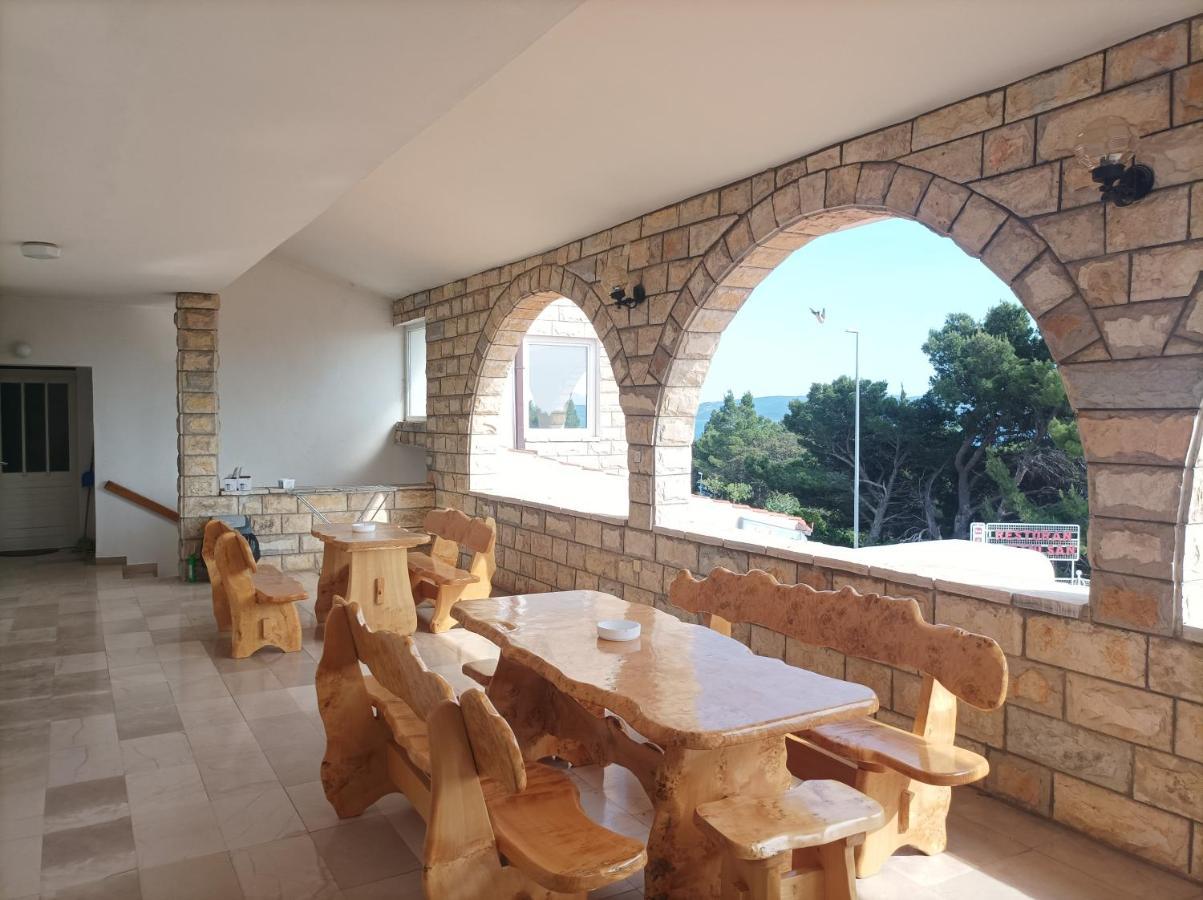 Villa Ljetni San Omis Bagian luar foto
